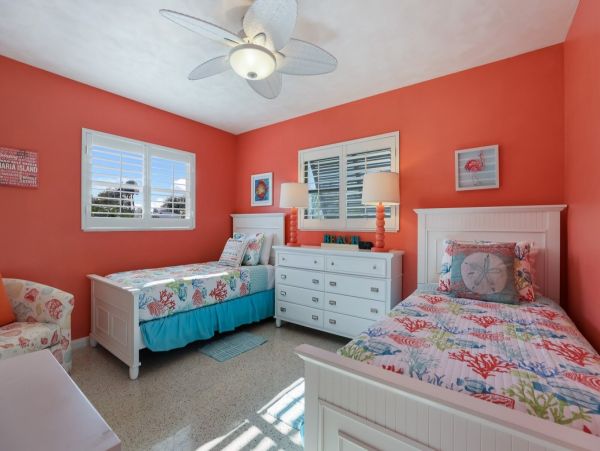 Anna Maria Island Vacation Home Three Bedroom Walk to Beach