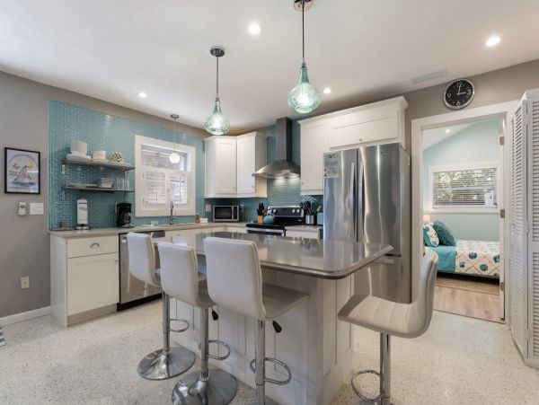 Anna Maria Island Vacation Home Three Bedroom Walk to Beach