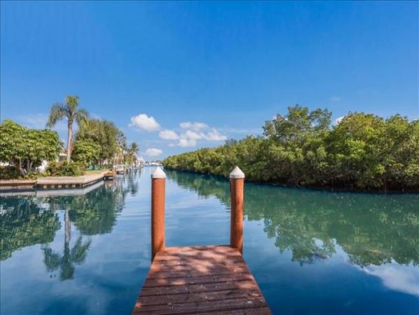 Anna Maria Island Holmes Beach Home 1018330