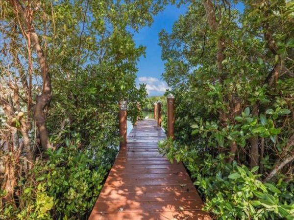Anna Maria Island Holmes Beach Home 1018330