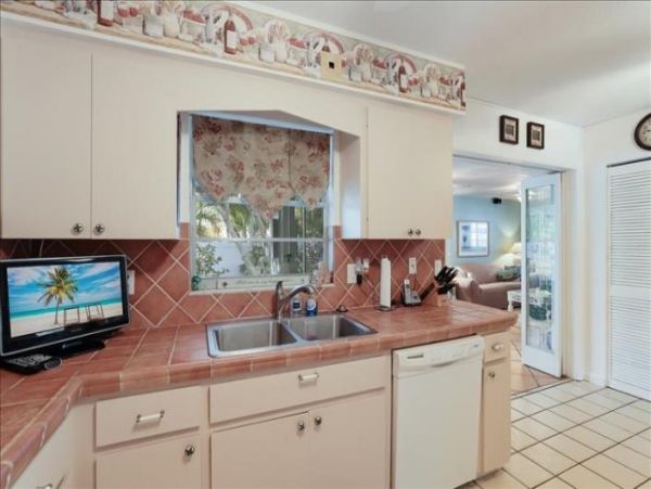 Anna Maria Island Holmes Beach Home 1018330