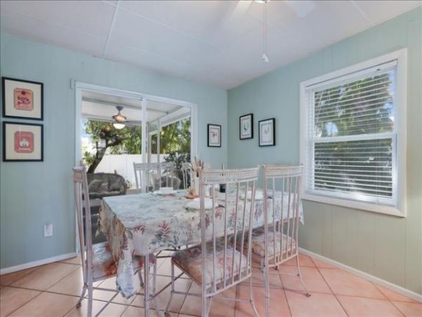Anna Maria Island Holmes Beach Home 1018330