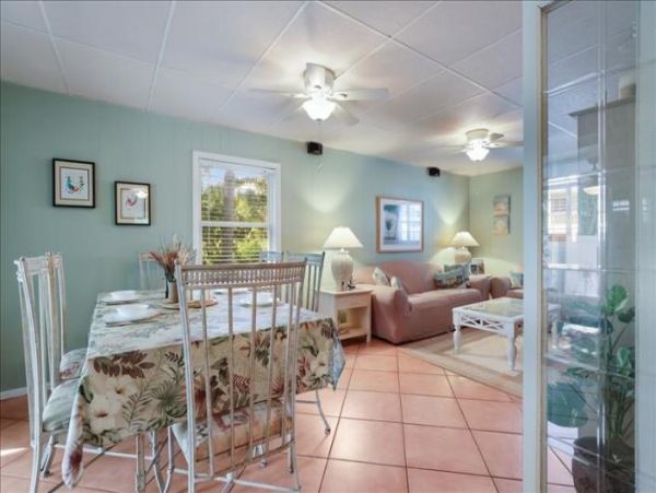 Anna Maria Island Holmes Beach Home 1018330