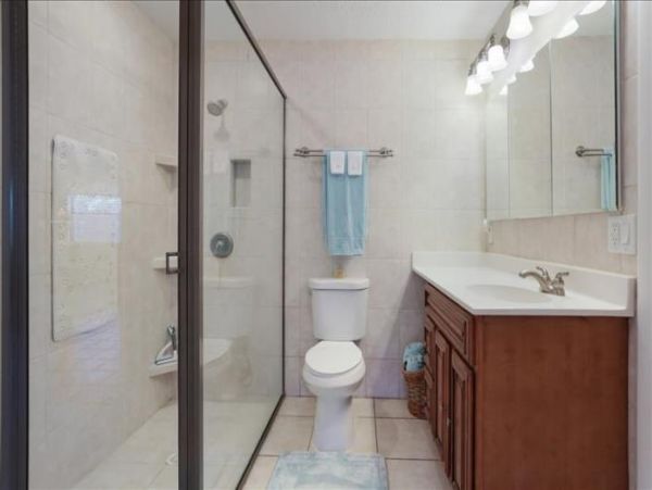 Anna Maria Island Holmes Beach Home 1018330