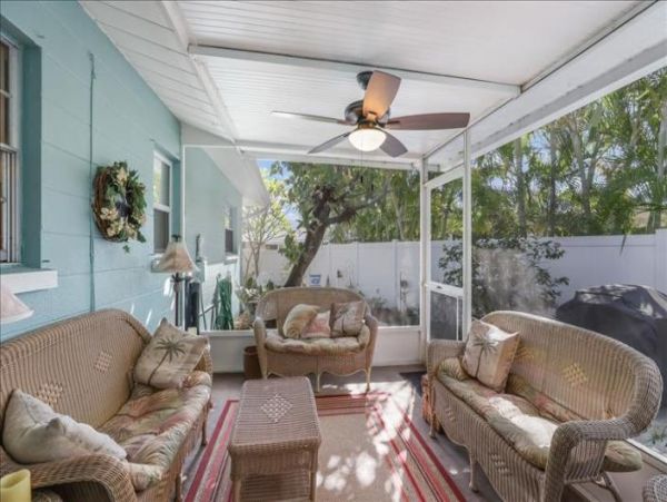 Anna Maria Island Holmes Beach Home 1018330