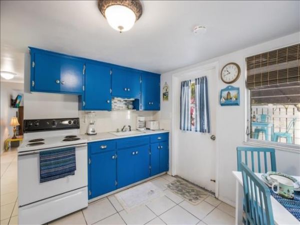 Bradenton Beach Charming Vacation Rental Sleeps 4 Guests