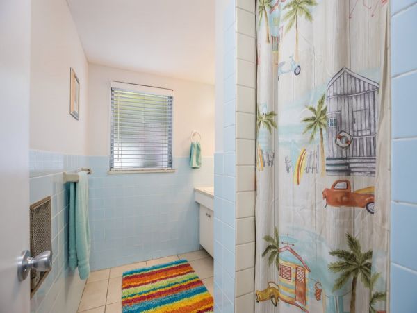 Bradenton Beach Charming Vacation Rental Sleeps 4 Guests