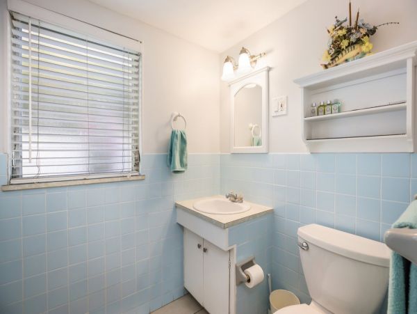 Bradenton Beach Charming Vacation Rental Sleeps 4 Guests