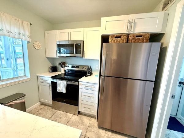 Bayfront Two Bedroom Cottage in Anna Maria