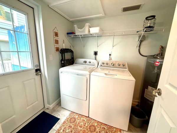 Bayfront Two Bedroom Cottage in Anna Maria