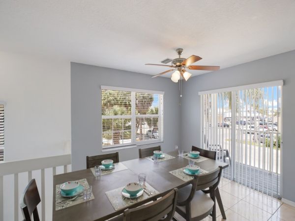 3 Bedroom Holmes Beach Vacation Home Short Walk to Beach