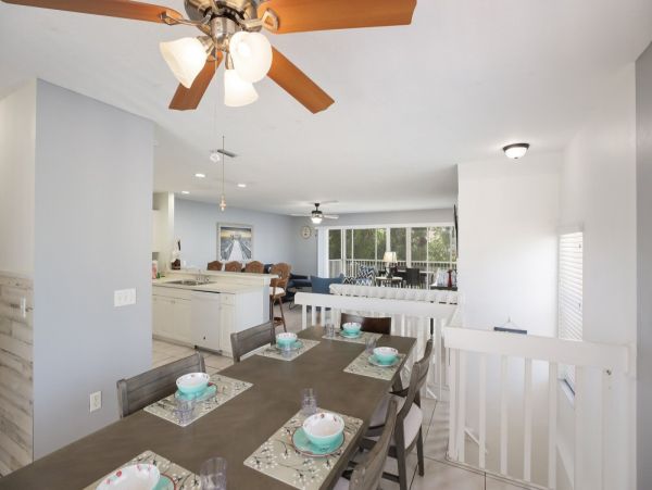 3 Bedroom Holmes Beach Vacation Home Short Walk to Beach