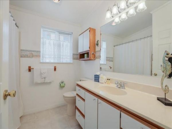 Anna Maria Island Holmes Beach Home 1018336
