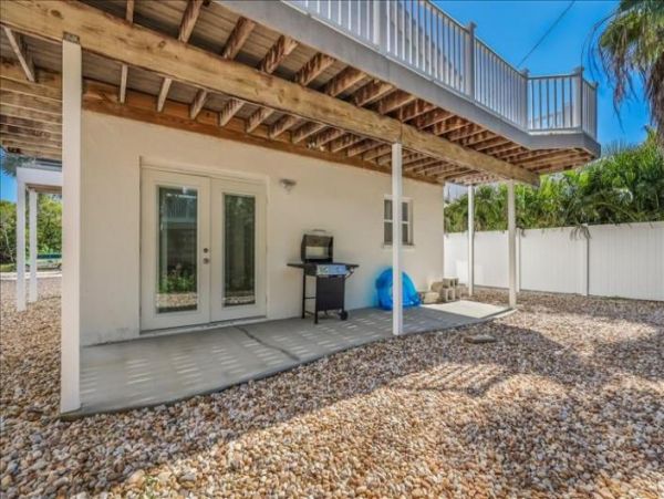 Anna Maria Island Holmes Beach Home 1018336