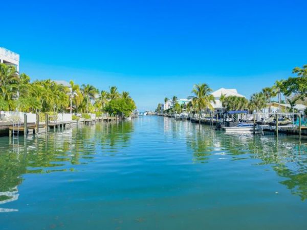 Canal Views Holmes Beach Vacation Pool Home Five Bedroom