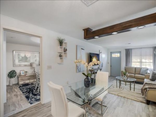 Charming 2 Bedroom Vacation Rental in Holmes Beach