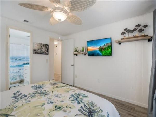 Charming 2 Bedroom Vacation Rental in Holmes Beach