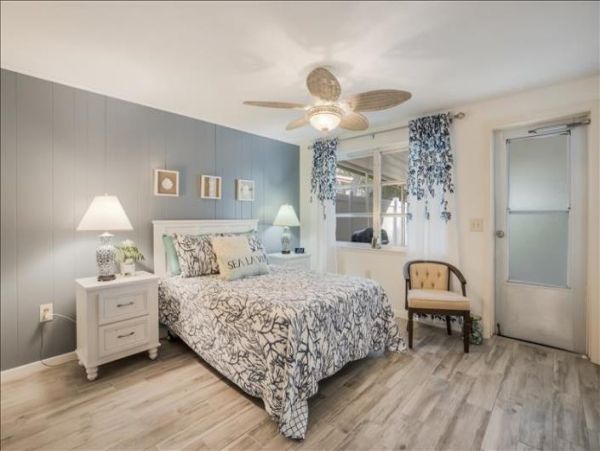 Charming 2 Bedroom Vacation Rental in Holmes Beach