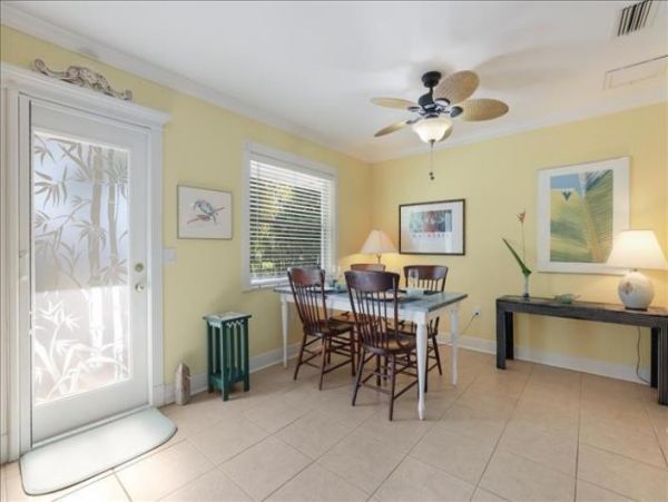 Anna Maria Island Holmes Beach Home 1018340