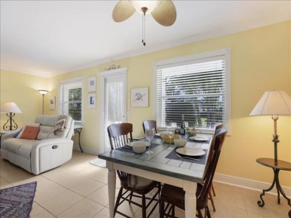 Anna Maria Island Holmes Beach Home 1018340