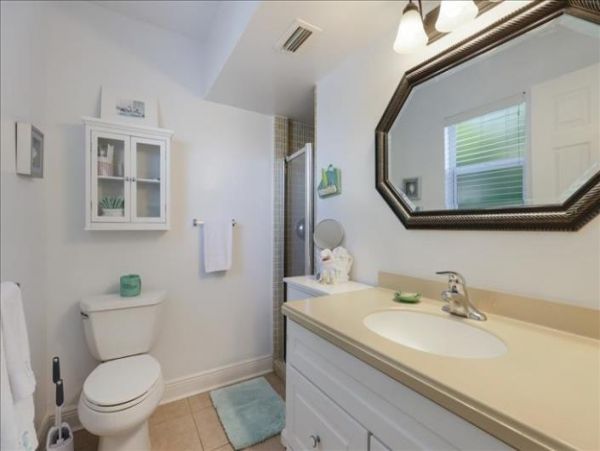 Anna Maria Island Holmes Beach Home 1018340