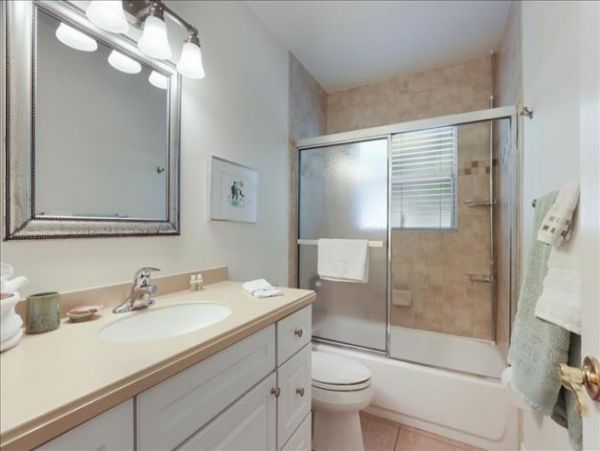 Anna Maria Island Holmes Beach Home 1018340