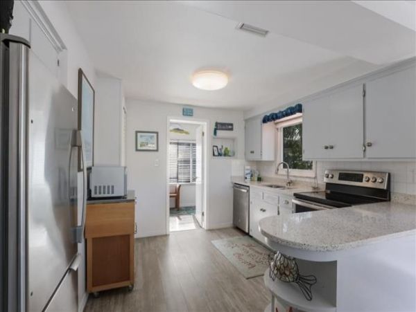 Bradenton Beach Duplex with Shared Swim Spa Only Five House from Beach