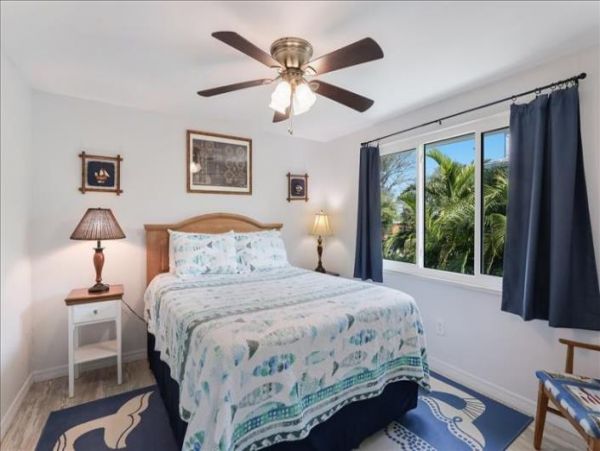 Bradenton Beach Duplex with Shared Swim Spa Only Five House from Beach