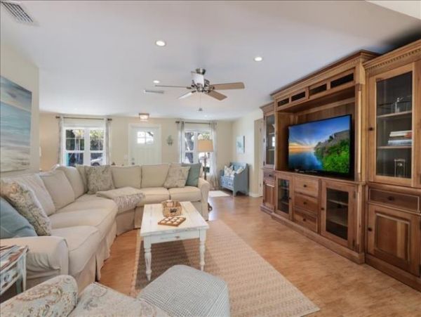Anna Maria Island Holmes Beach Home 1018347