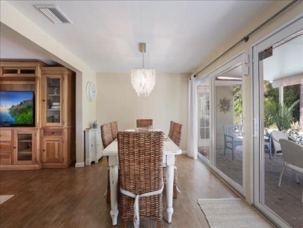 Anna Maria Island Holmes Beach Home 1018347
