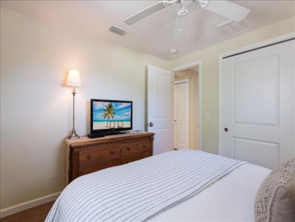 Anna Maria Island Holmes Beach Home 1018347