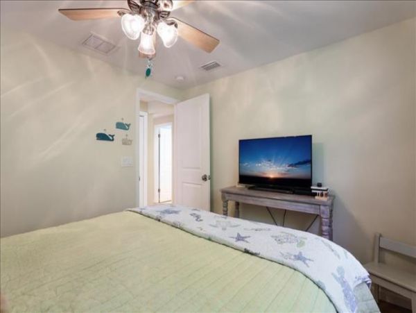 Anna Maria Island Holmes Beach Home 1018347