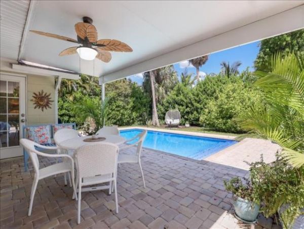 Anna Maria Island Holmes Beach Home 1018347