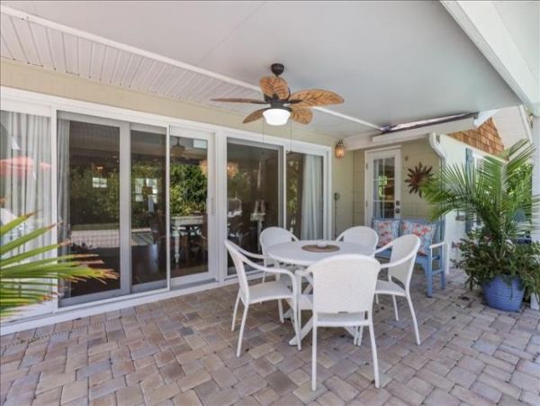 Anna Maria Island Holmes Beach Home 1018347
