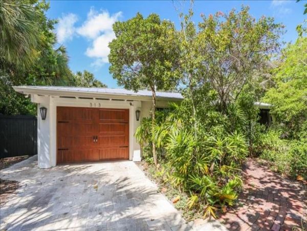 Anna Maria Island Holmes Beach Home 1018349