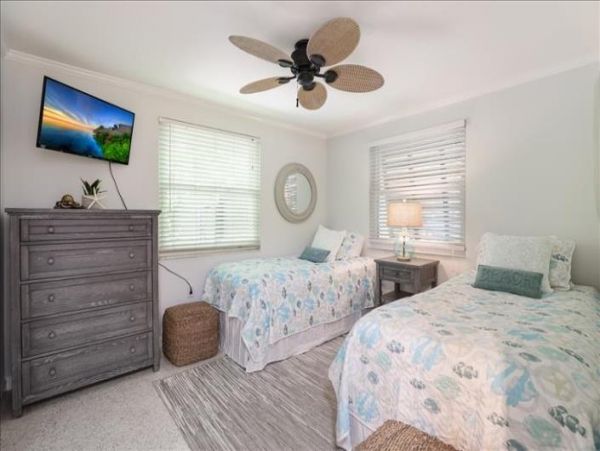 Anna Maria Island Holmes Beach Home 1018349