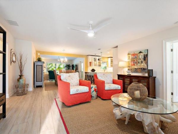 Anna Maria Island Holmes Beach Home 1018350
