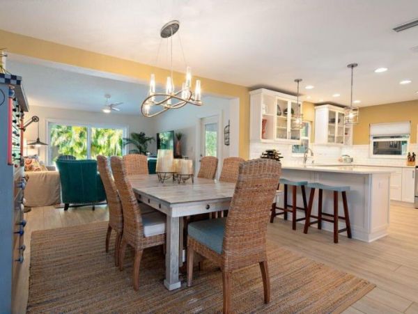 Anna Maria Island Holmes Beach Home 1018350