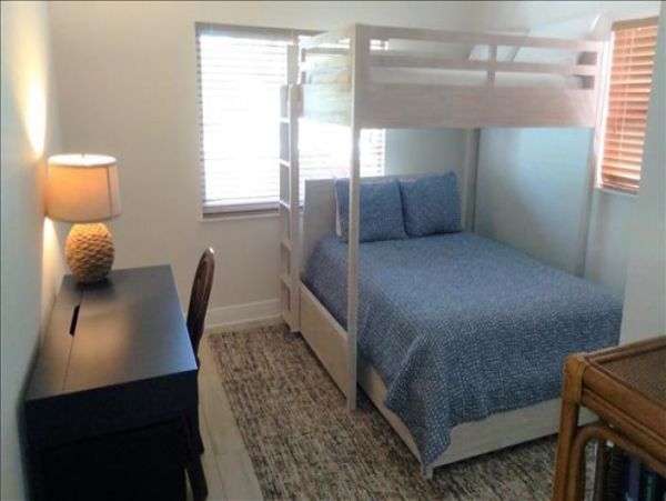 Anna Maria Island Holmes Beach Home 1018350