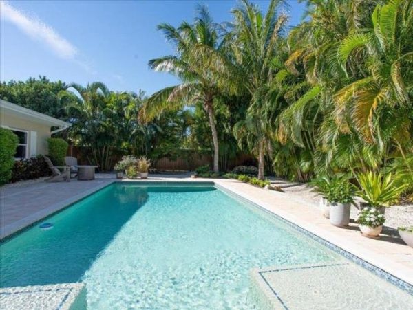 Anna Maria Island Holmes Beach Home 1018350