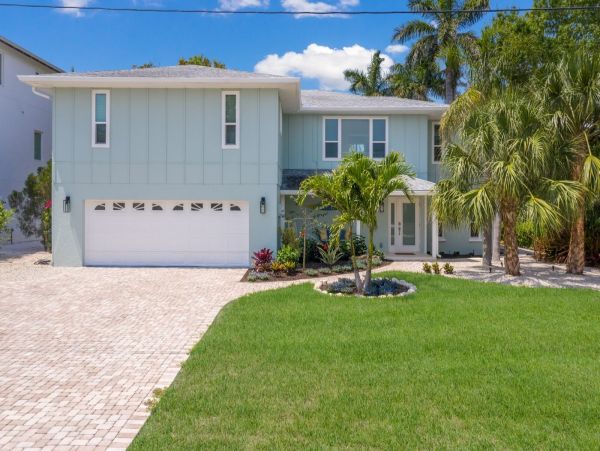 Luxury Anna Maria Pool Vacation Villa