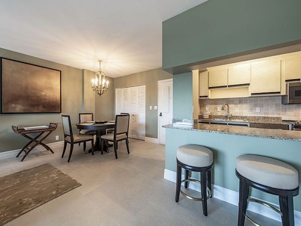 Marco Island Condo 1018358
