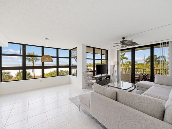 Marco Island Condo 1018359