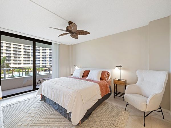 Marco Island Condo 1018359