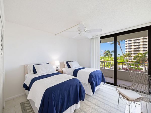Marco Island Condo 1018359