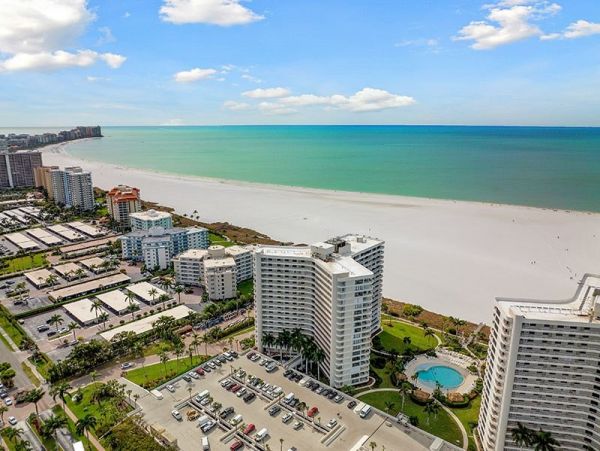 Marco Island Condo 1018359