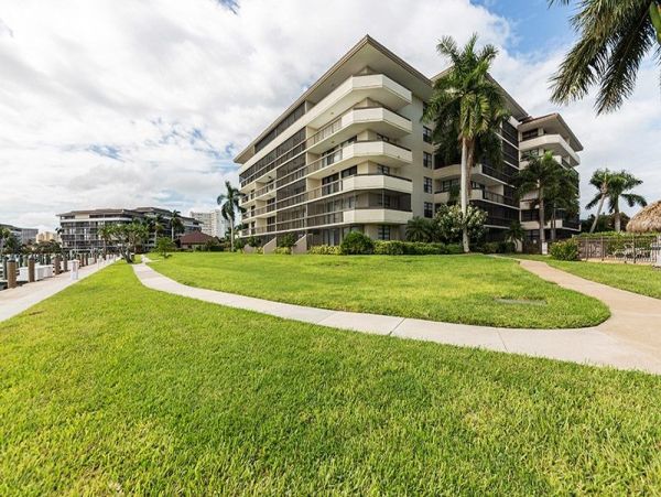 Marco Island Condo 1018361