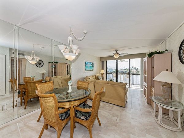 Marco Island Condo 1018361