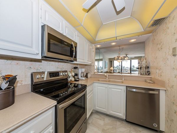 Marco Island Condo 1018361
