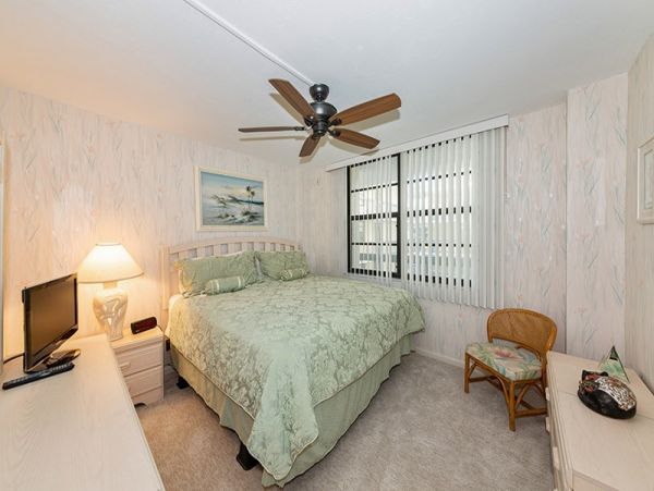 Marco Island Condo 1018361